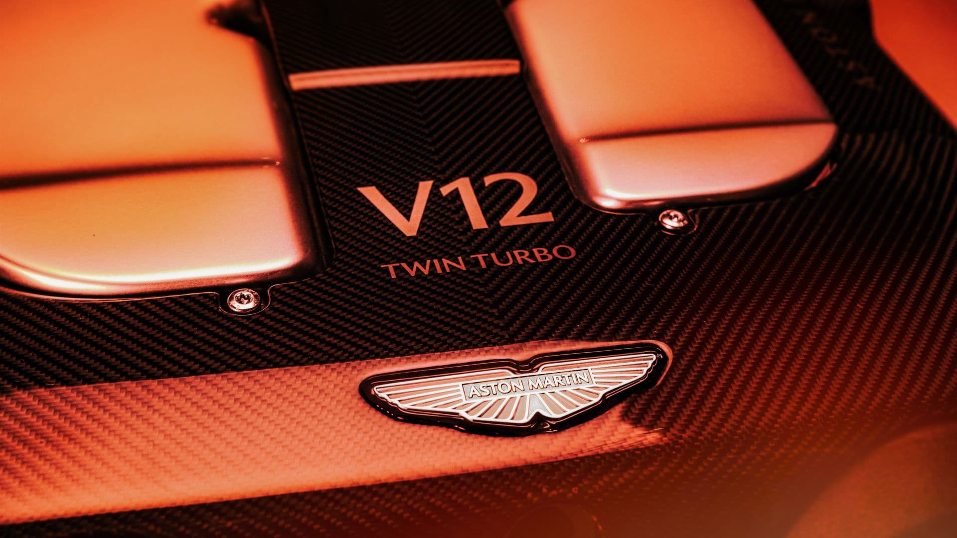 Aston Martin Vanquish V12 2025