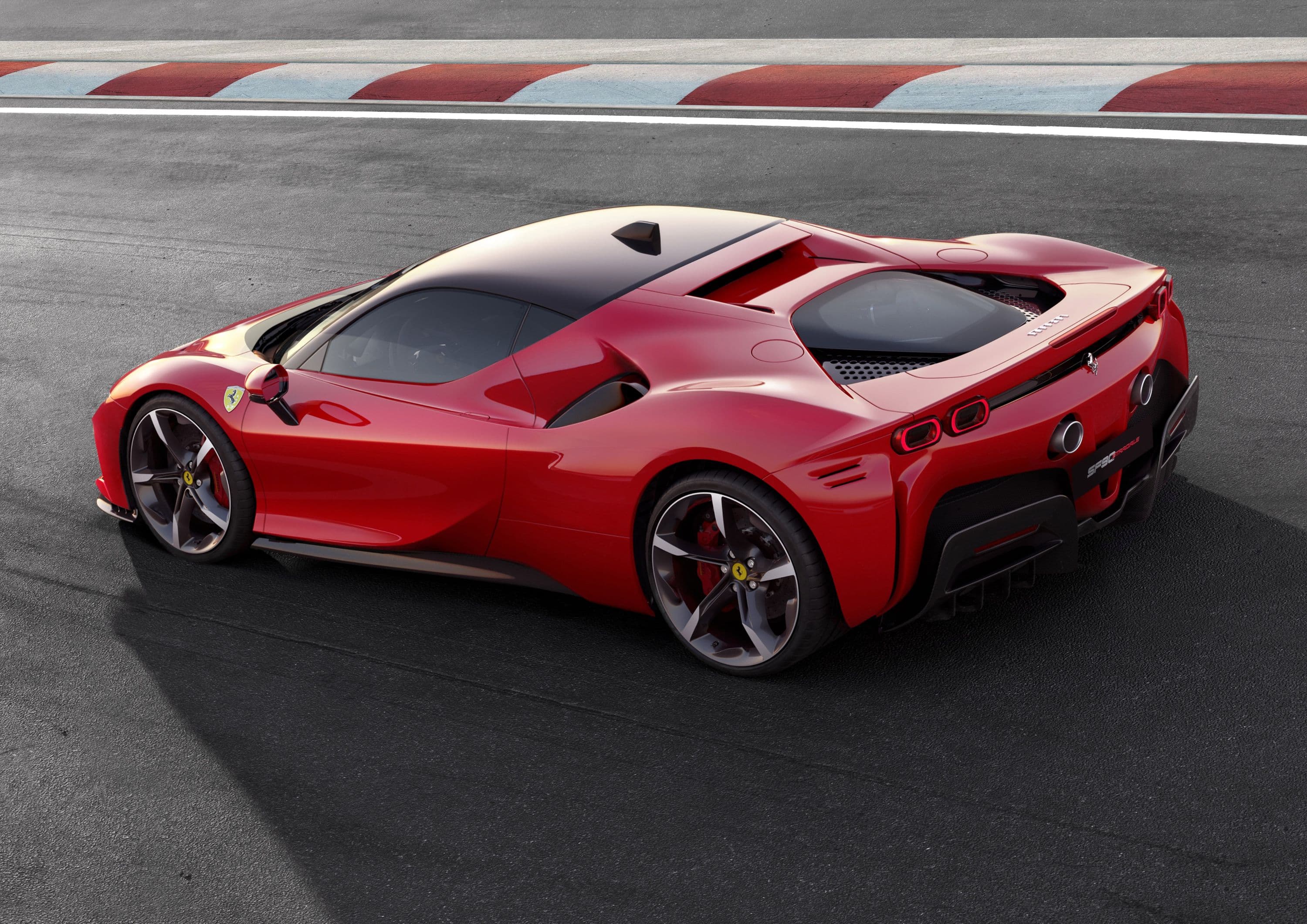 Ferrari SF90 Stradale - 2