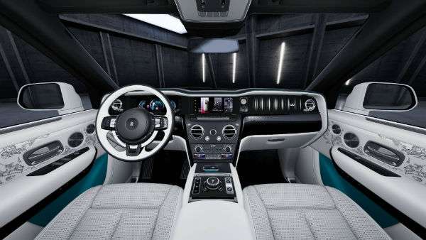 Rolls-Royce Cullinan - 2
