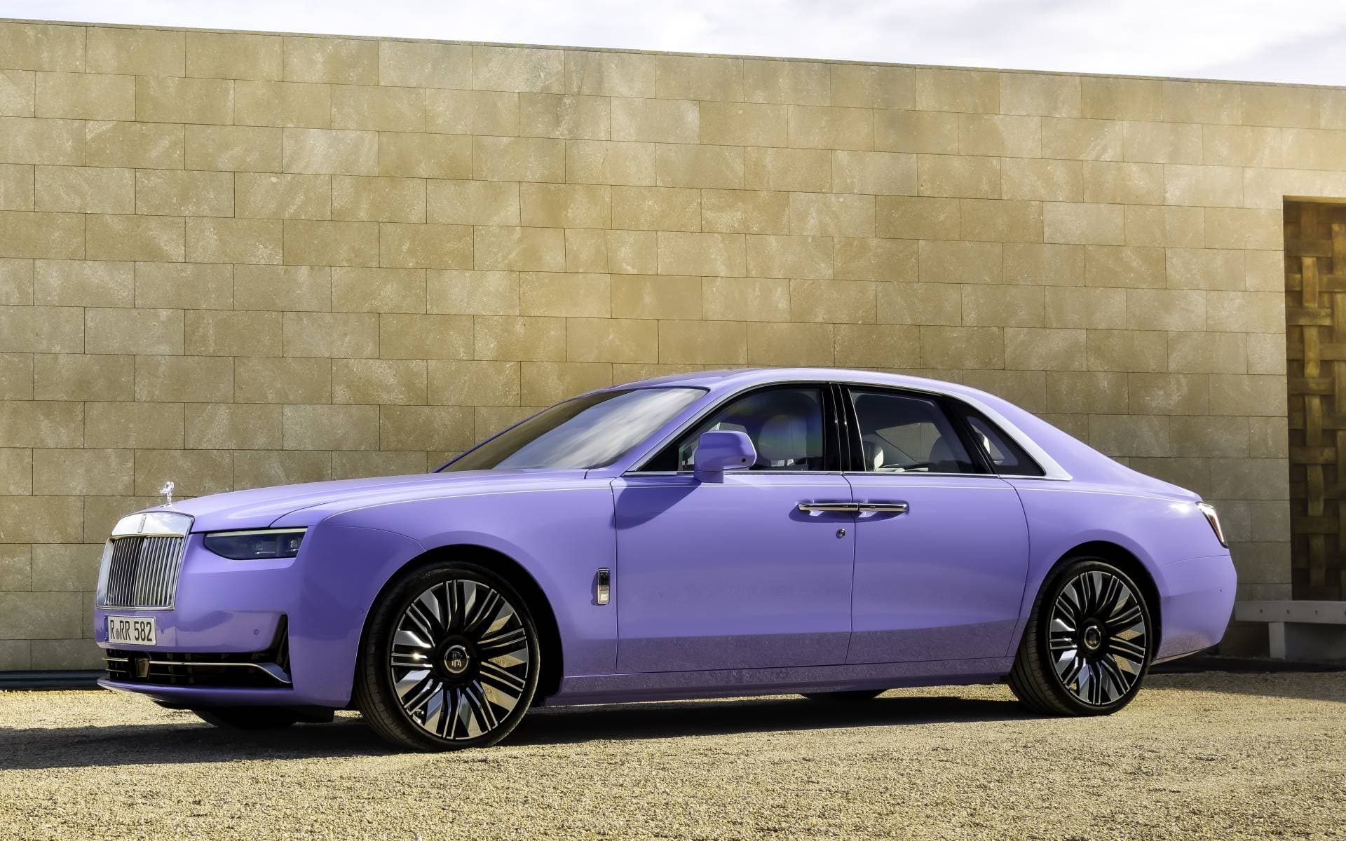 Rolls-Royce Ghost - 2